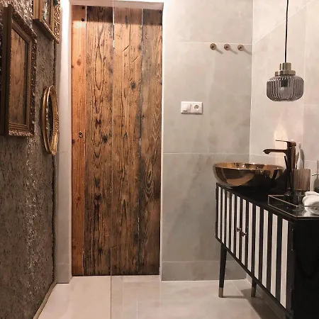 Madam S Boa Apartment *