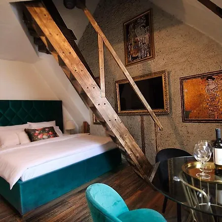 Apartment Madam S Boa Banska Stiavnica