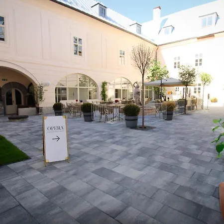 Madam S Boa Apartman