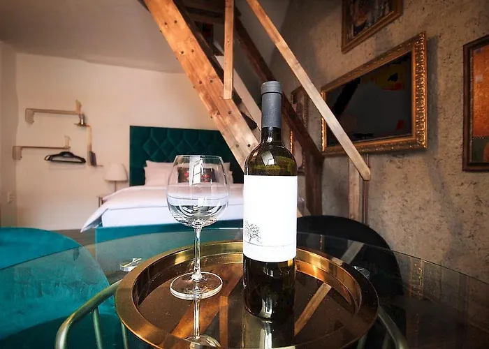 Madam S Boa Banská Štiavnica
