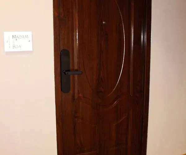 Madam S Boa * Banská Štiavnica
